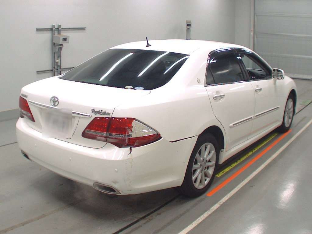 2009 Toyota Crown GRS200[1]