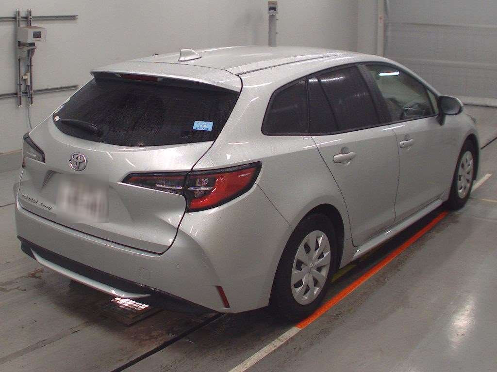 2020 Toyota Corolla Touring Wagon ZRE212W[1]