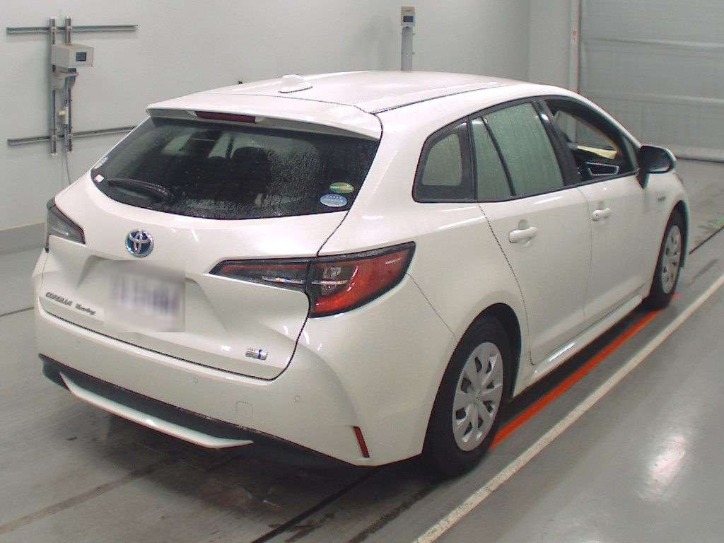 2020 Toyota Corolla Touring Wagon ZWE211W[1]