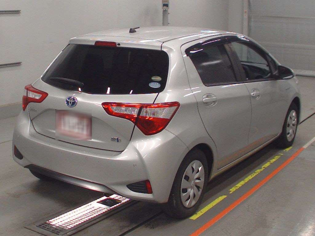 2019 Toyota Vitz NHP130[1]