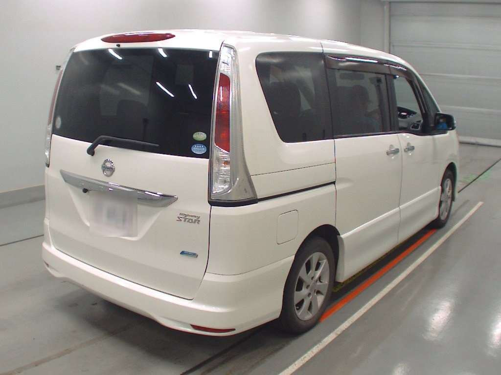 2011 Nissan Serena FC26[1]