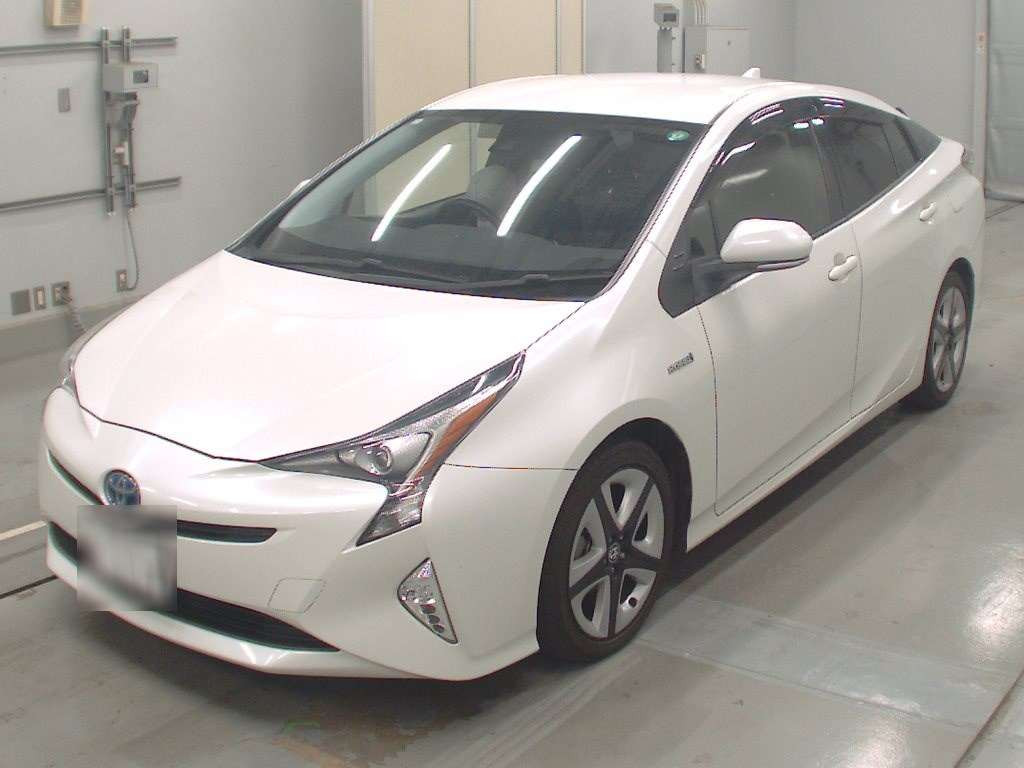 2016 Toyota Prius ZVW50[0]