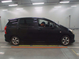 2003 Toyota Wish