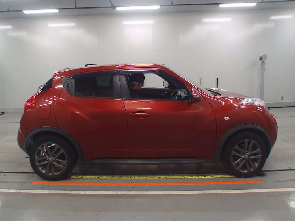 2014 Nissan JUKE YF15[2]