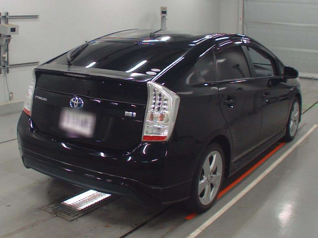 2011 Toyota Prius ZVW30[1]