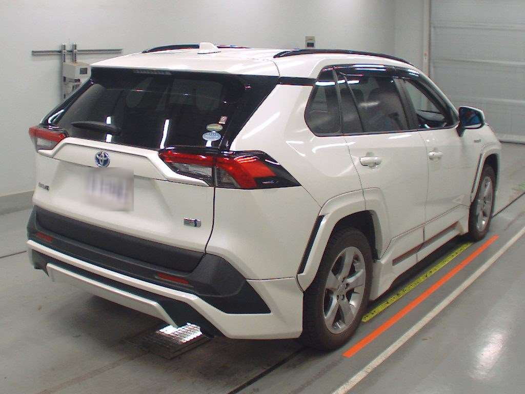 2020 Toyota RAV4 AXAH52[1]