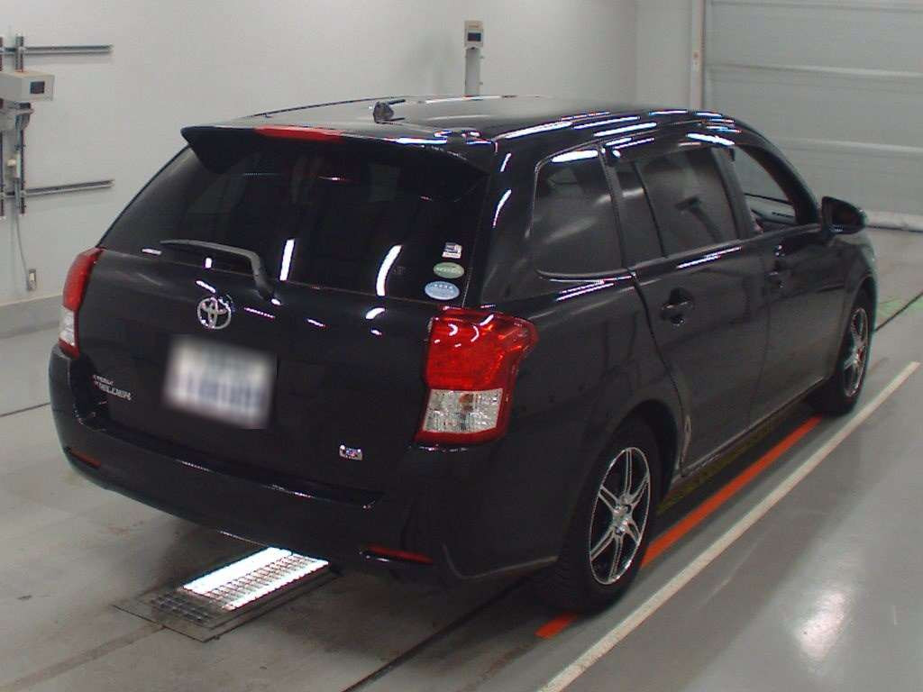 2015 Toyota Corolla Fielder NZE161G[1]