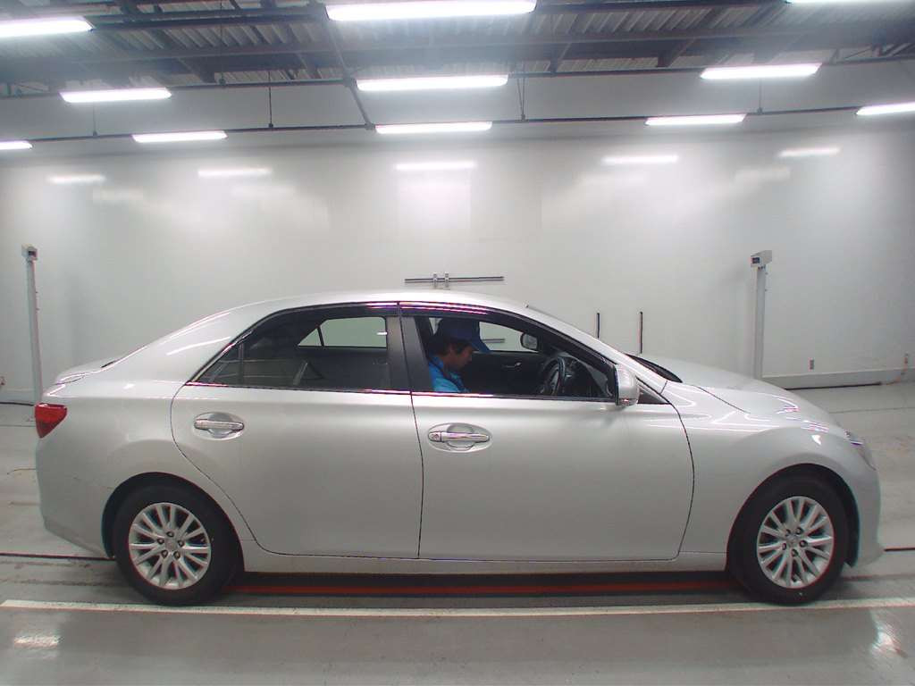 2015 Toyota Mark X GRX130[2]