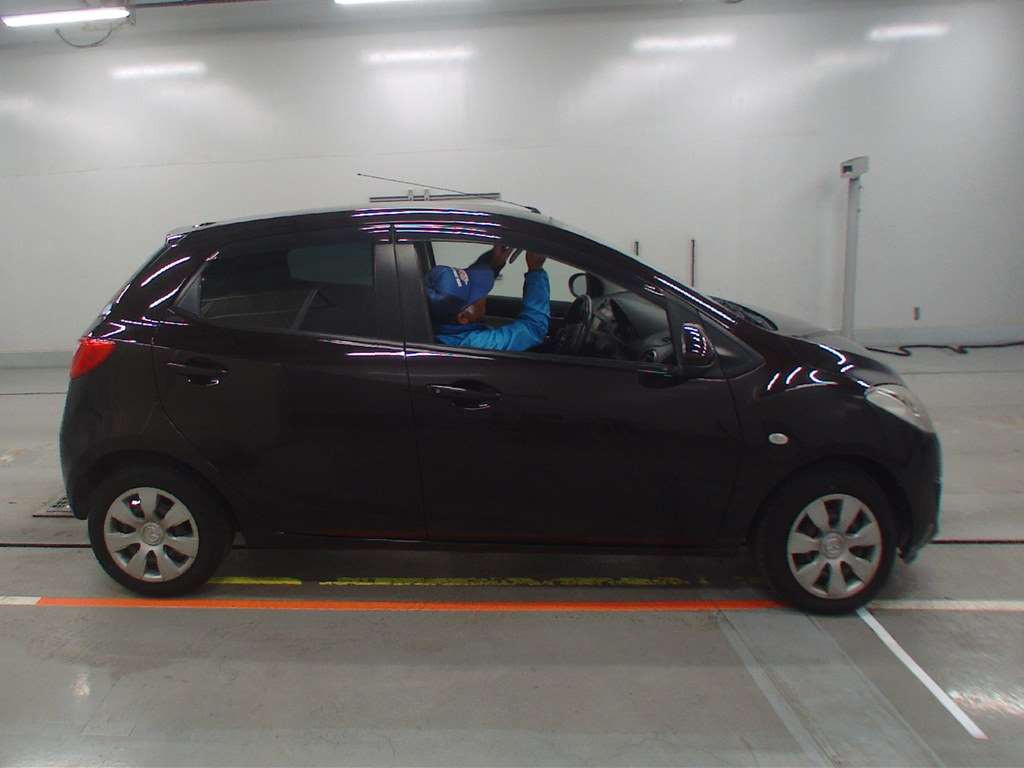 2012 Mazda Demio DE3FS[2]