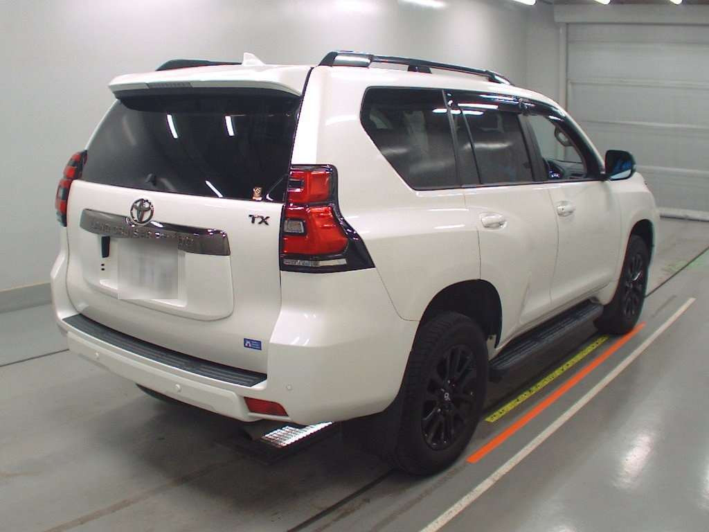 2021 Toyota Land Cruiser Prado TRJ150W[1]