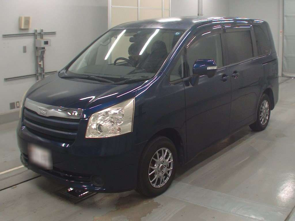 2007 Toyota Noah ZRR70G[0]