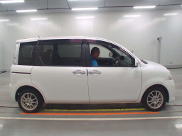 2014 Toyota Sienta