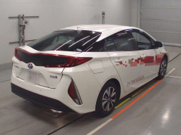 2020 Toyota Prius PHV