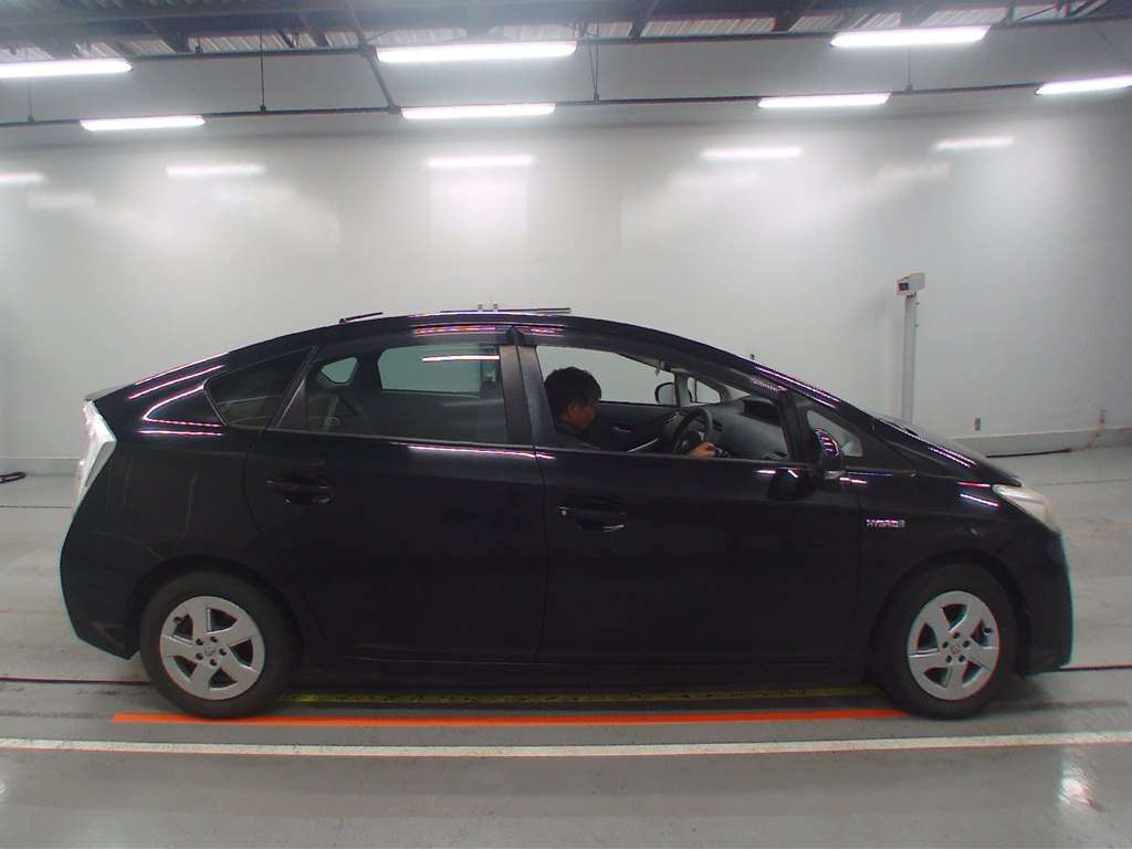 2009 Toyota Prius ZVW30[2]