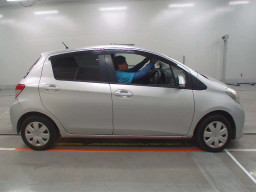 2012 Toyota Vitz