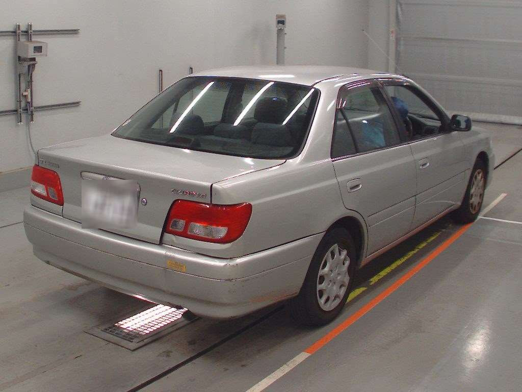 2001 Toyota Carina AT212[1]