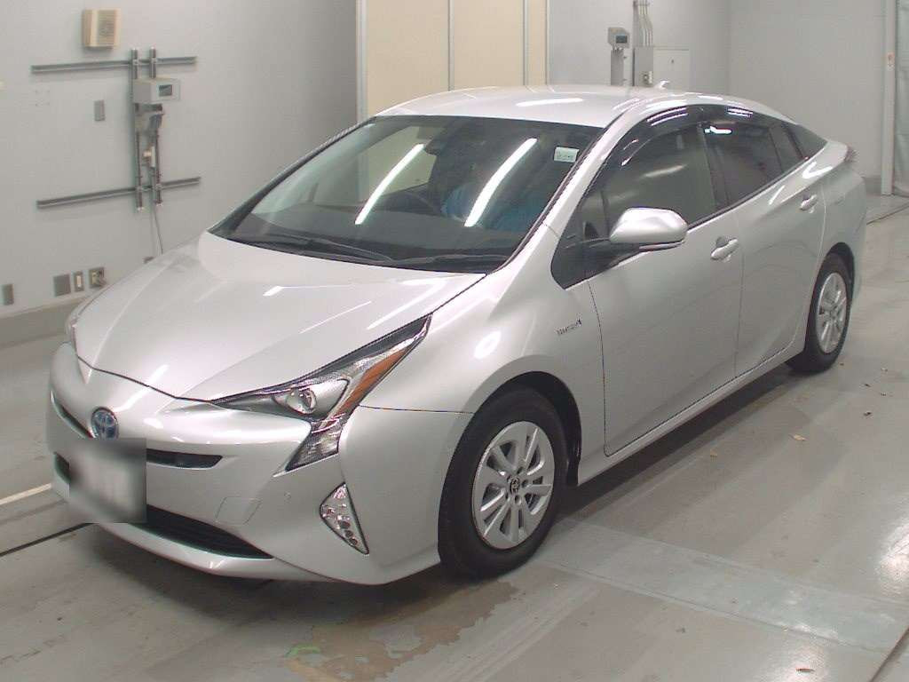 2018 Toyota Prius ZVW50[0]