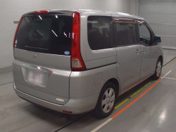 2010 Nissan Serena