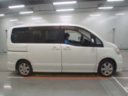 2009 Nissan Serena