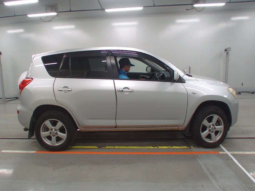 2005 Toyota RAV4 ACA31W[2]