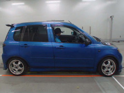 2002 Mazda Demio