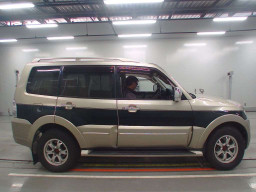 2006 Mitsubishi Pajero