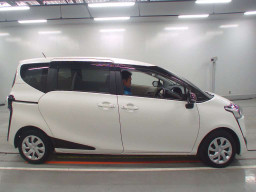 2018 Toyota Sienta