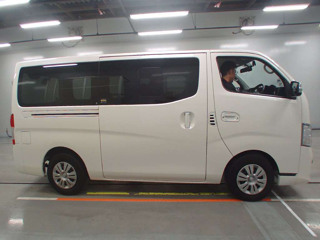 2021 Nissan NV350 CARAVAN VAN VR2E26[2]