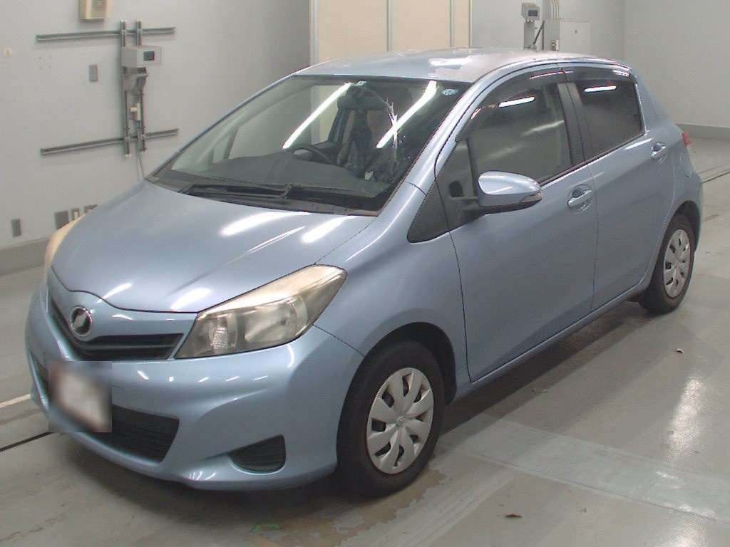 2011 Toyota Vitz NSP130[0]