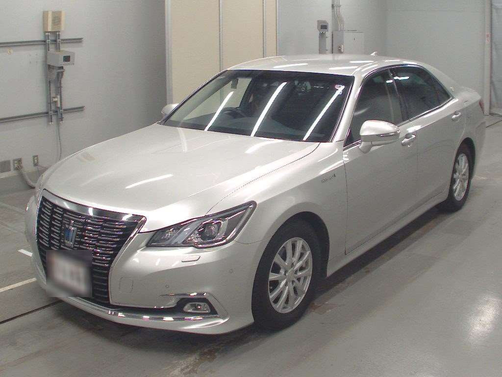 2017 Toyota Crown Hybrid AWS210[0]