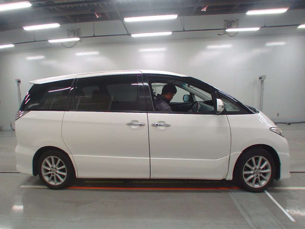 2009 Toyota Estima ACR50W[2]