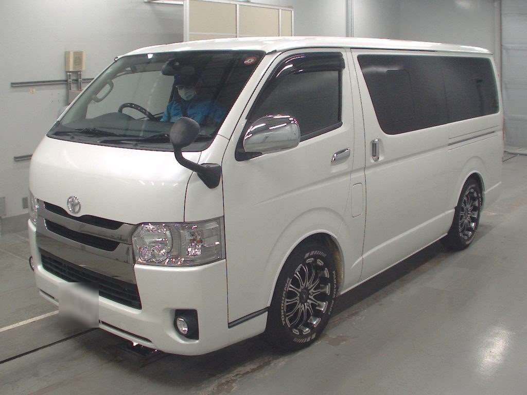 2017 Toyota Hiace Van TRH200V[0]