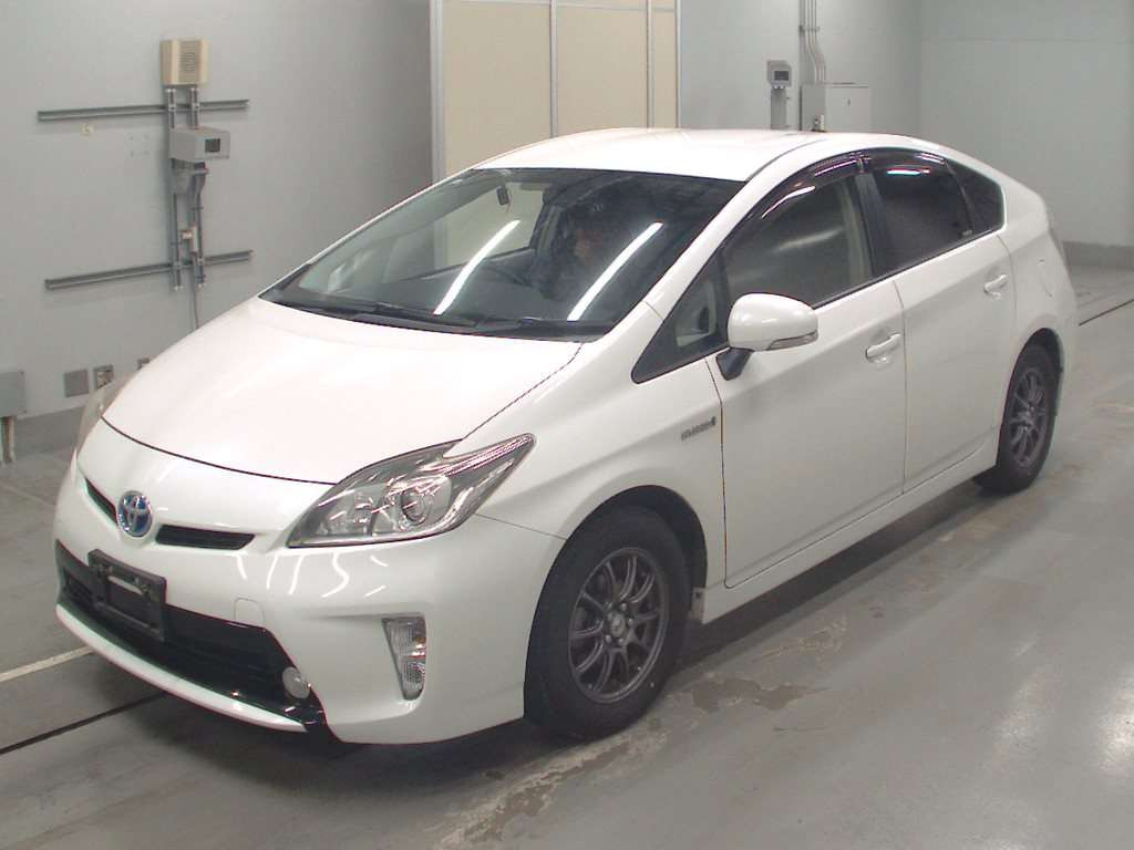 2013 Toyota Prius ZVW30[0]