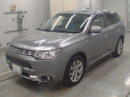 2014 Mitsubishi Outlander PHEV