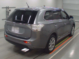 2014 Mitsubishi Outlander PHEV