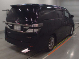 2014 Toyota Vellfire