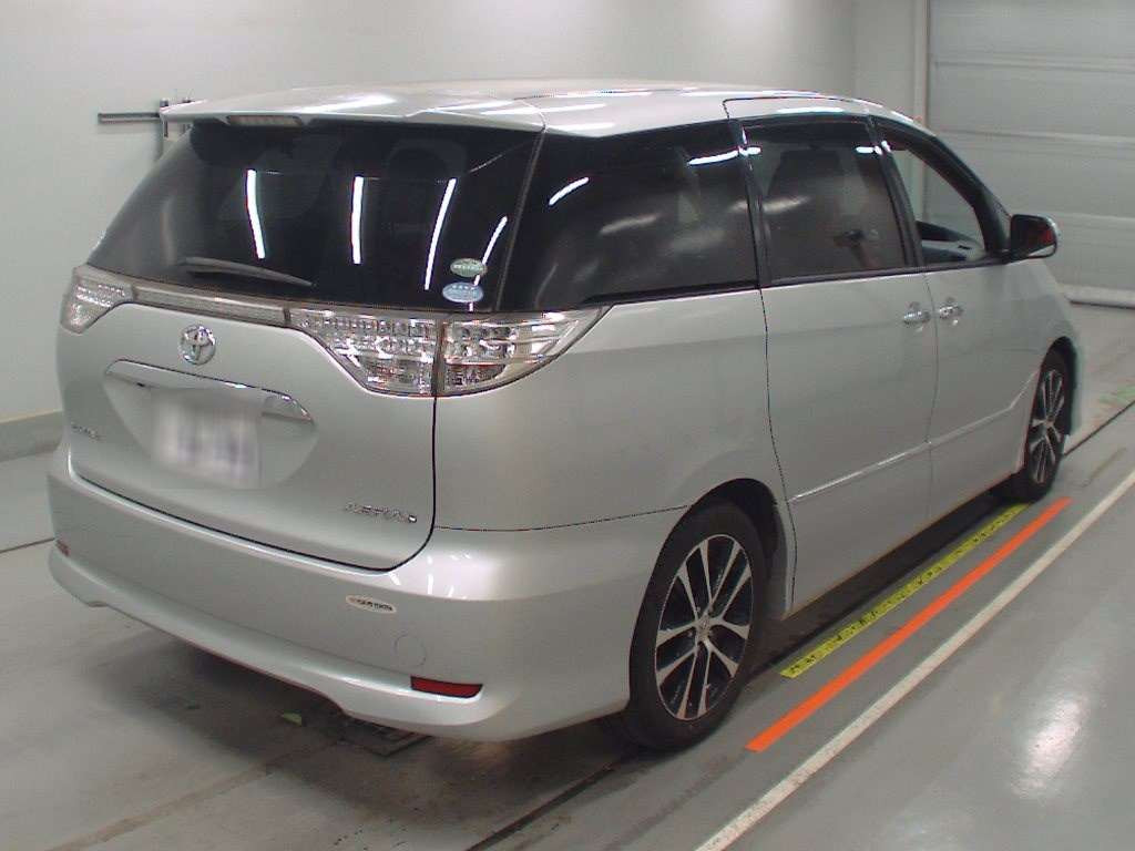 2014 Toyota Estima ACR50W[1]