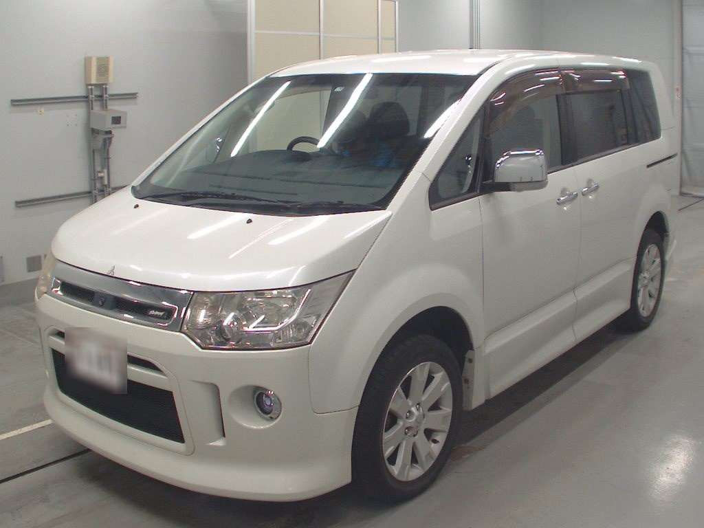 2011 Mitsubishi Delica D5 CV5W[0]