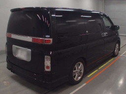 2004 Nissan Elgrand