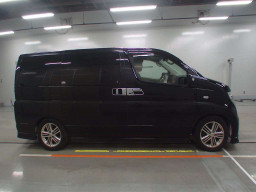 2004 Nissan Elgrand