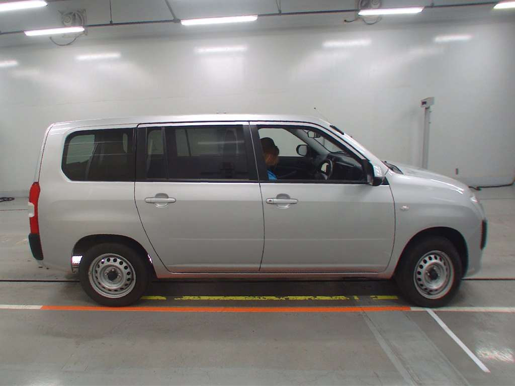 2021 Toyota Probox NCP165V[2]