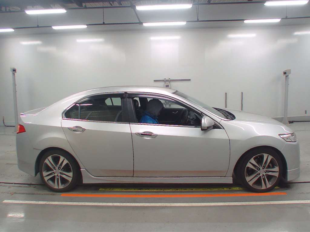 2011 Honda Accord CU2[2]