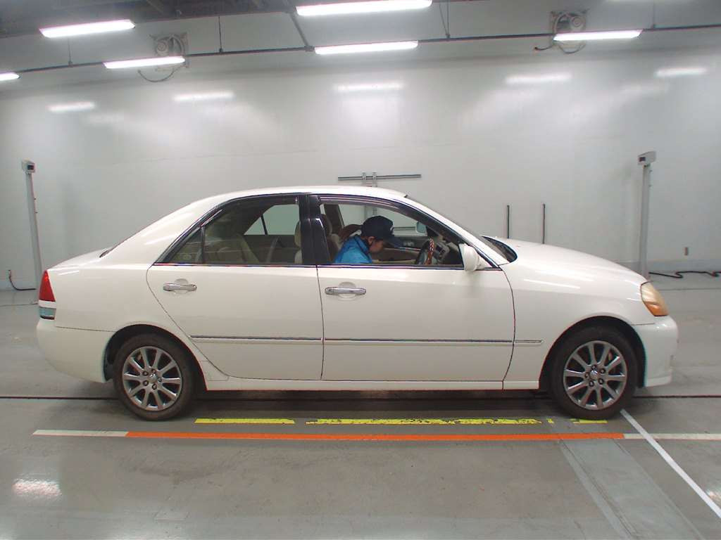 2003 Toyota Mark II GX110[2]