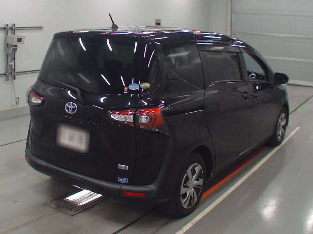 2020 Toyota Sienta NHP170G[1]