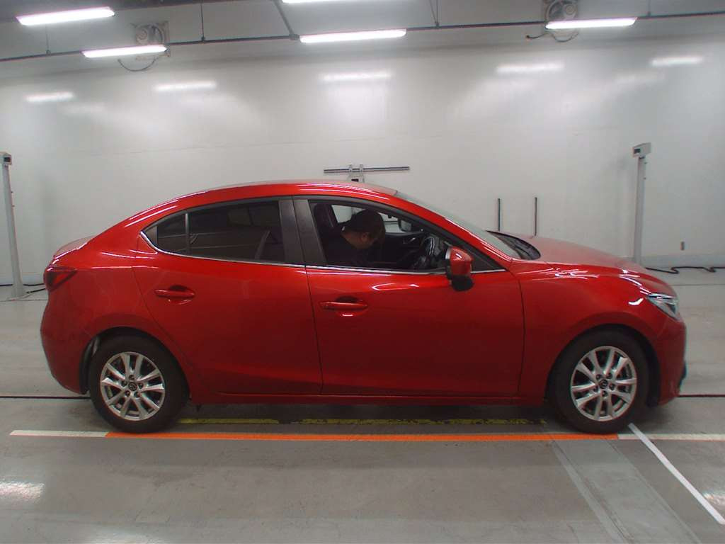 2014 Mazda Axela BM5FP[2]