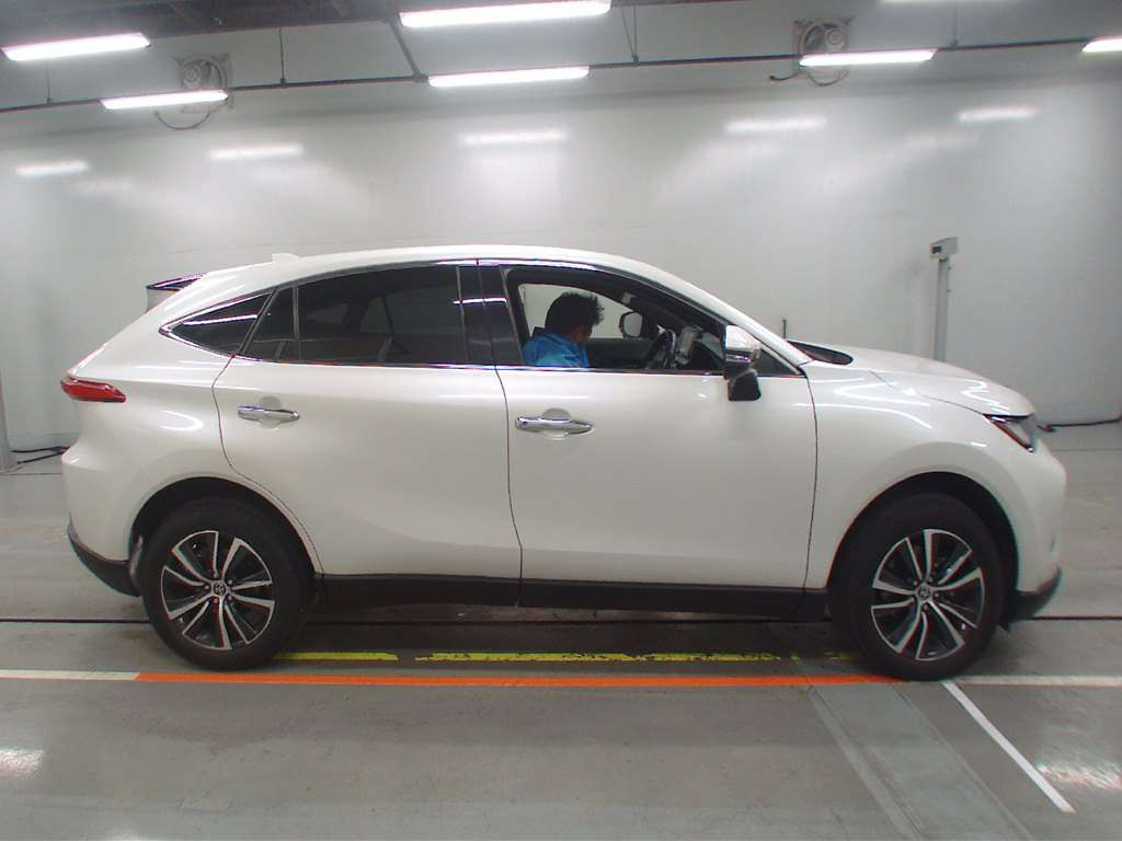 2021 Toyota Harrier MXUA80[2]