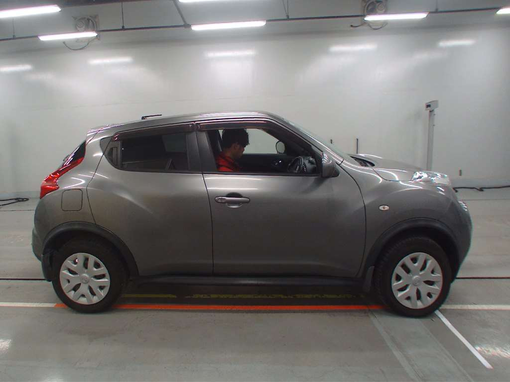 2010 Nissan JUKE YF15[2]