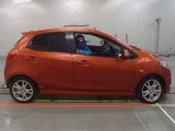 2010 Mazda Demio