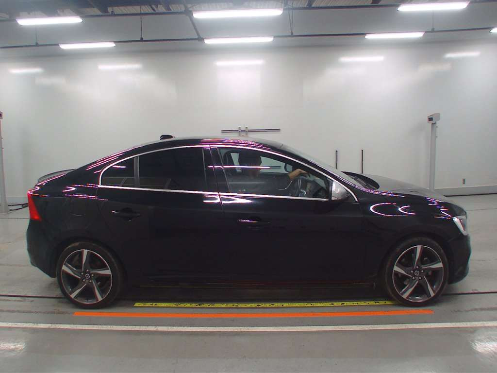 2014 Volvo S60 FB420[2]