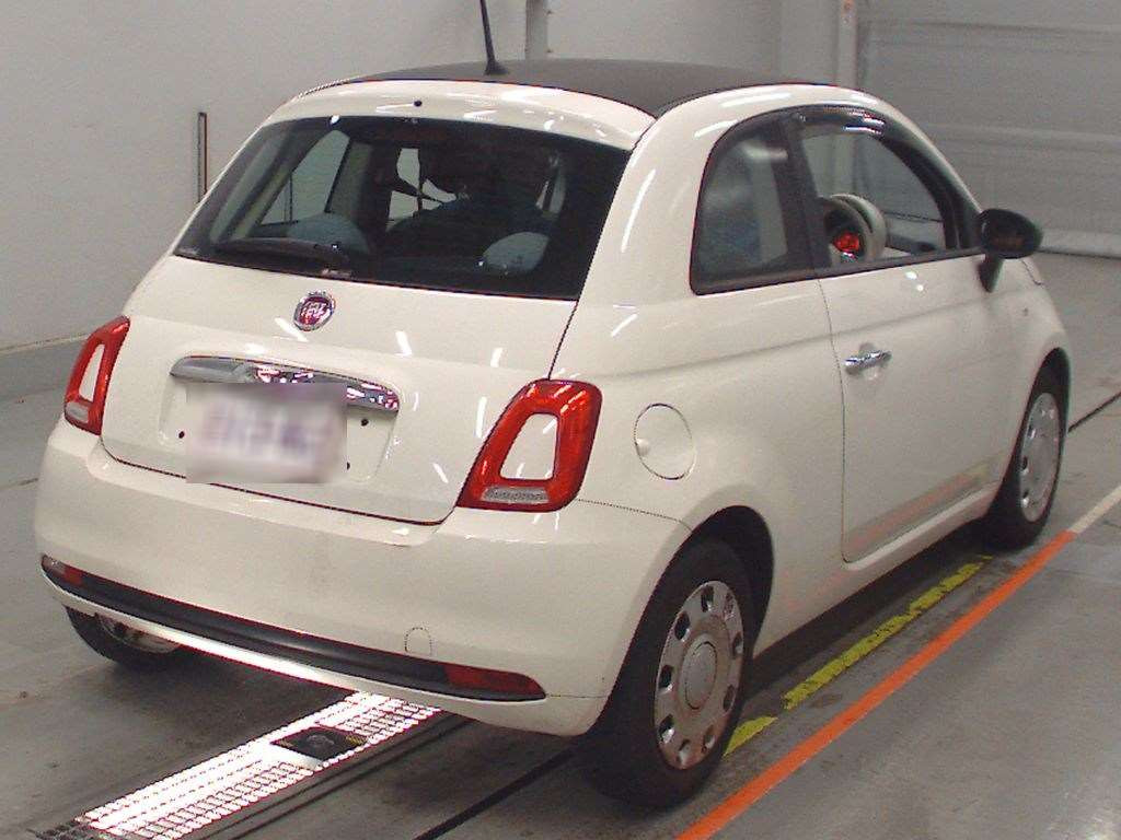 2018 Fiat 500 31212[1]